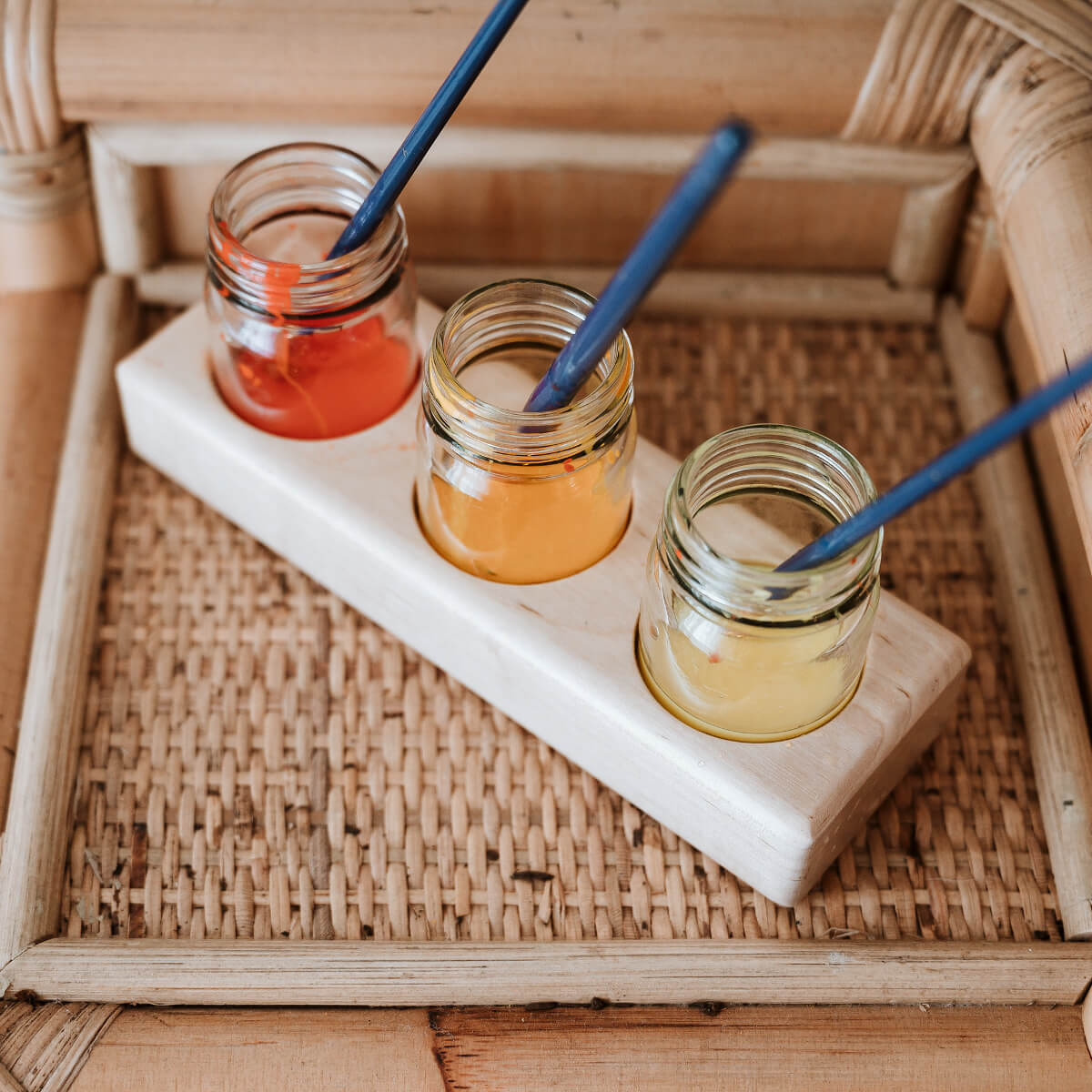 25915012WJ Glass Jars with Wooden Paint Holder