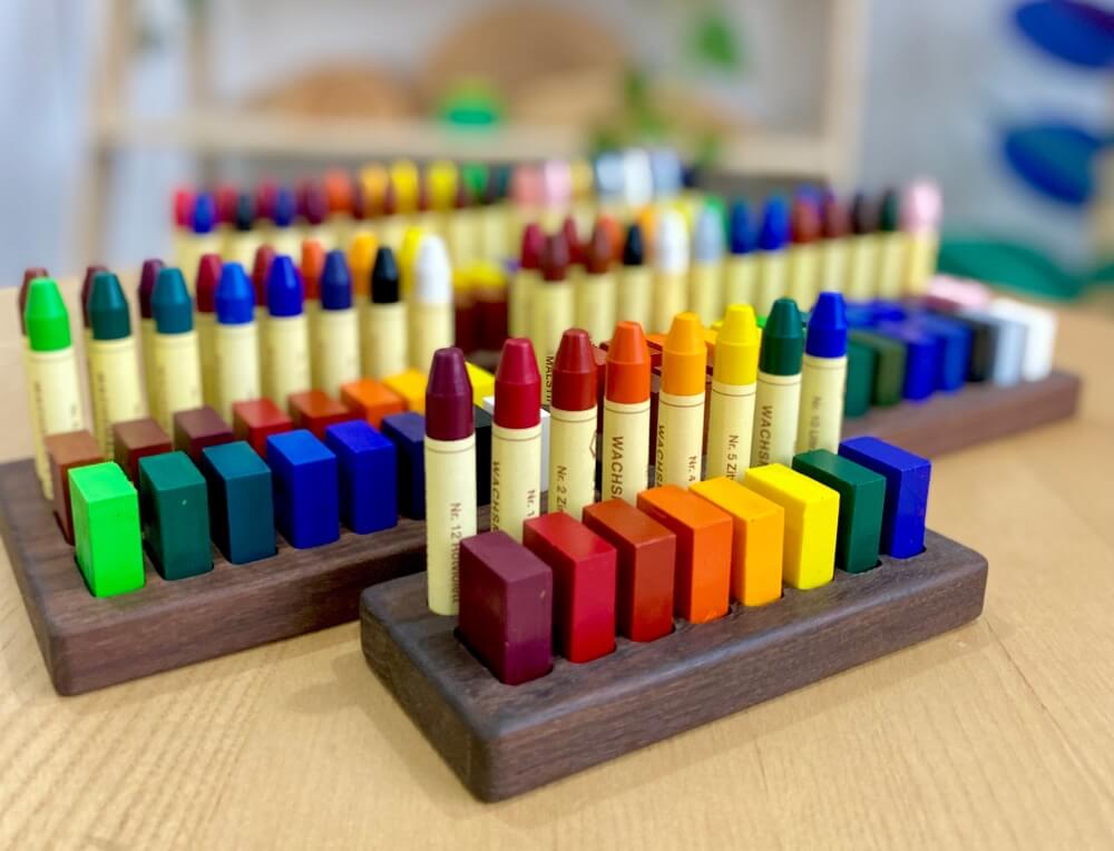 Crayons and wooden crayon holders - Value pack and bundles on offer at Oskar's Wooden Ark