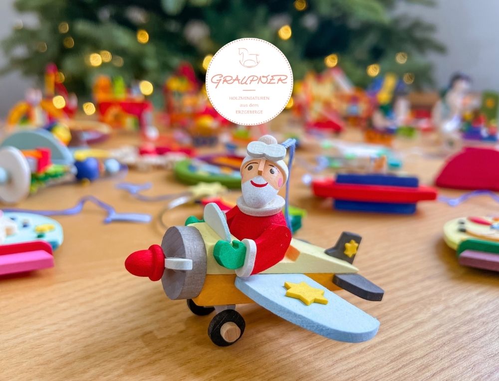 Graupner handcrafted wooden Christmas ornaments at Oskar's Wooden Ark in Australia