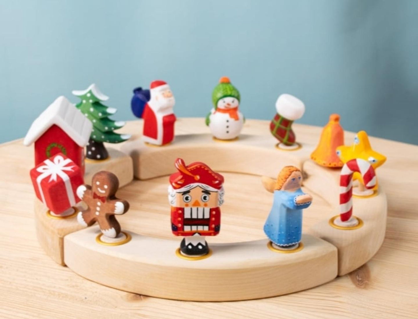 Set of small Christmas-themed Bumbu celebration figurines