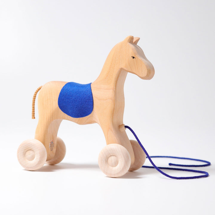 GR-09050 Grimm's Horse Holly to Pull Along