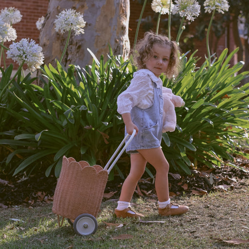 OENLUG-PET-SE-O Olli Ella Petal Luggy Seashell Pink