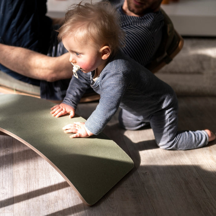 Wobbel Balance Board - Lite with Hardwearing Recycled Vegan Felt Base - Forest Green