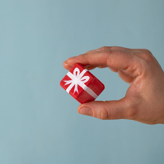 BumbuToys Wooden Celebration Ring Decoration