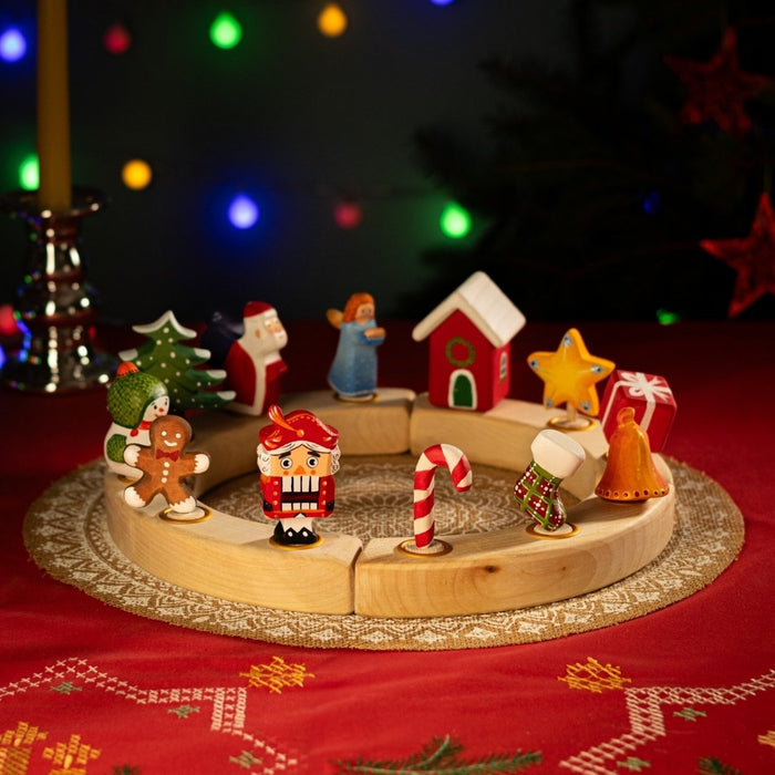 BumbuToys Wooden Celebration Ring Decoration
