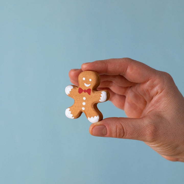 BumbuToys Wooden Celebration Ring Decoration