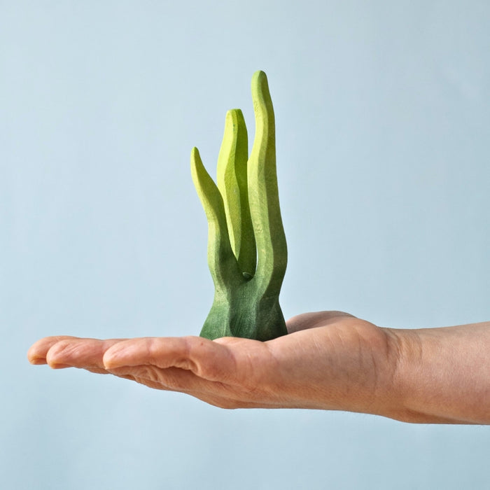 BumbuToys Seascape Wooden Figure - Seaweed - Large for Small World Play from Australia