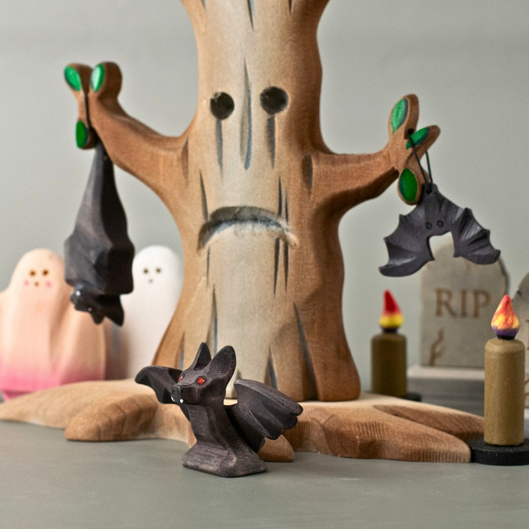 BumbuToys Wooden Bats Nappy for Small World Play from Australia