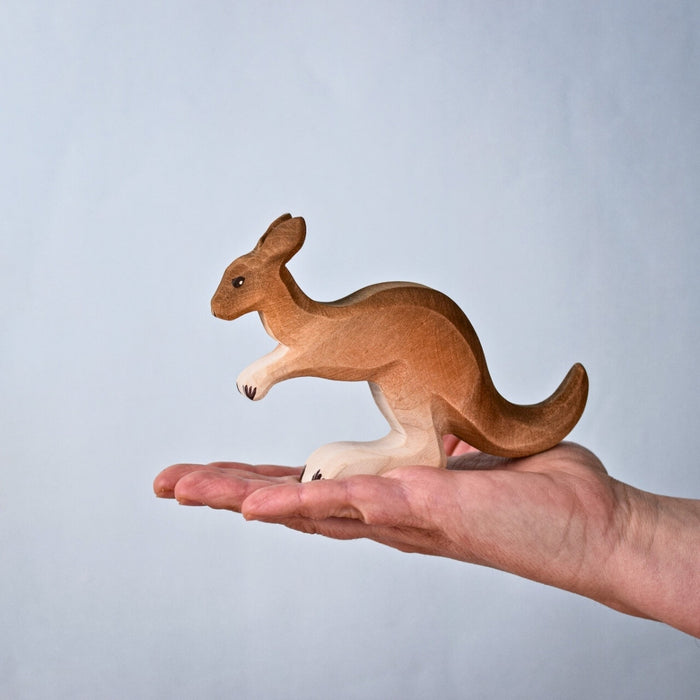 BumbuToys Wooden Animal - Kangaroo Family - Set of 4 for Small World Play from Australia