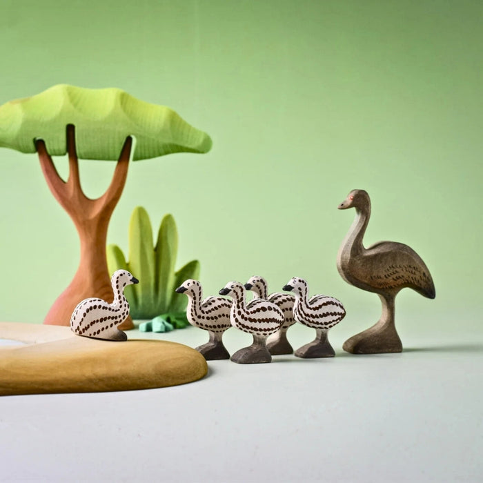 BumbuToys Wooden Bird - Emu Female for Small World Play from Australia
