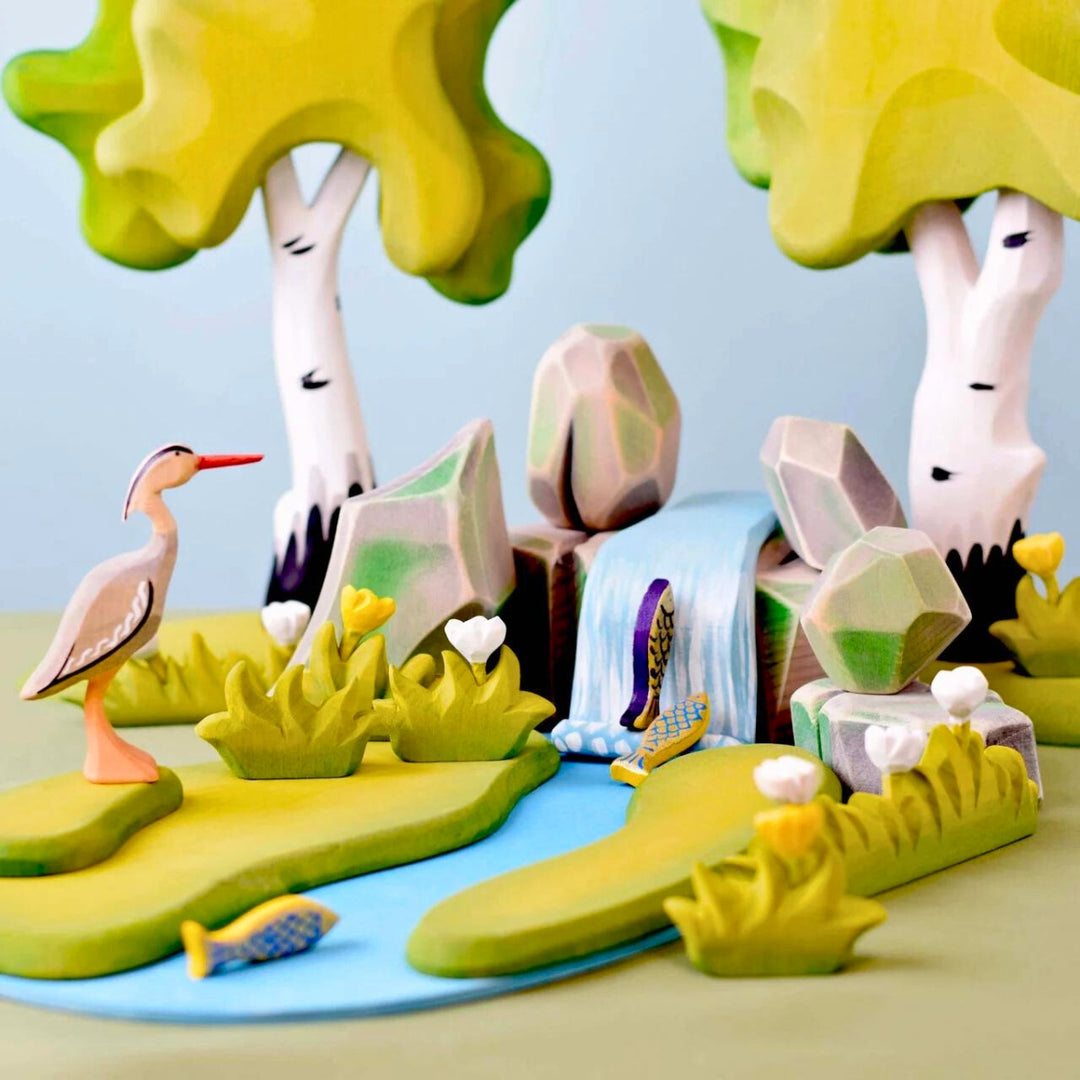 BumbuToys Handcrafted Wooden Bird Grey Heron from Australia in a small-world play setting