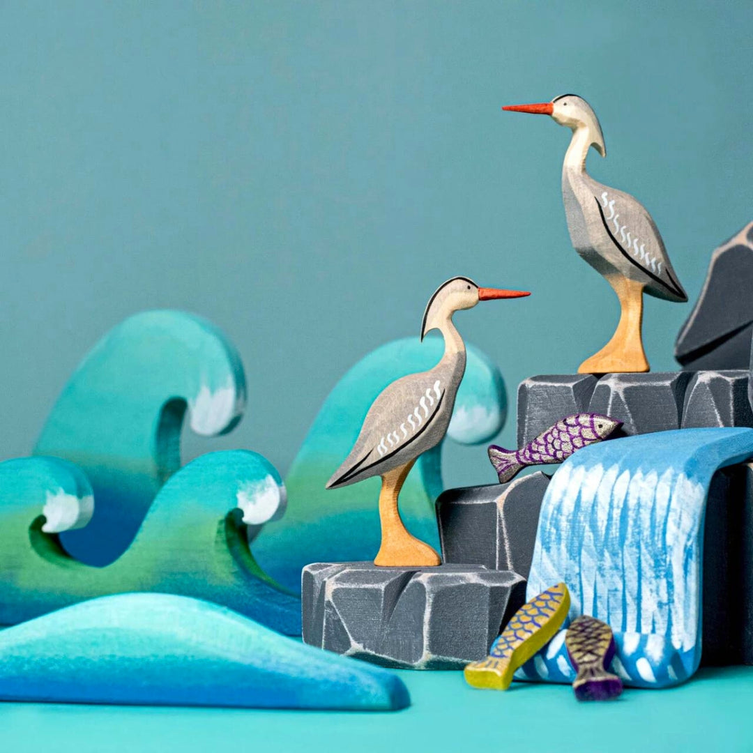 BumbuToys Handcrafted Wooden Bird Grey Heron from Australia in a small-world play setting