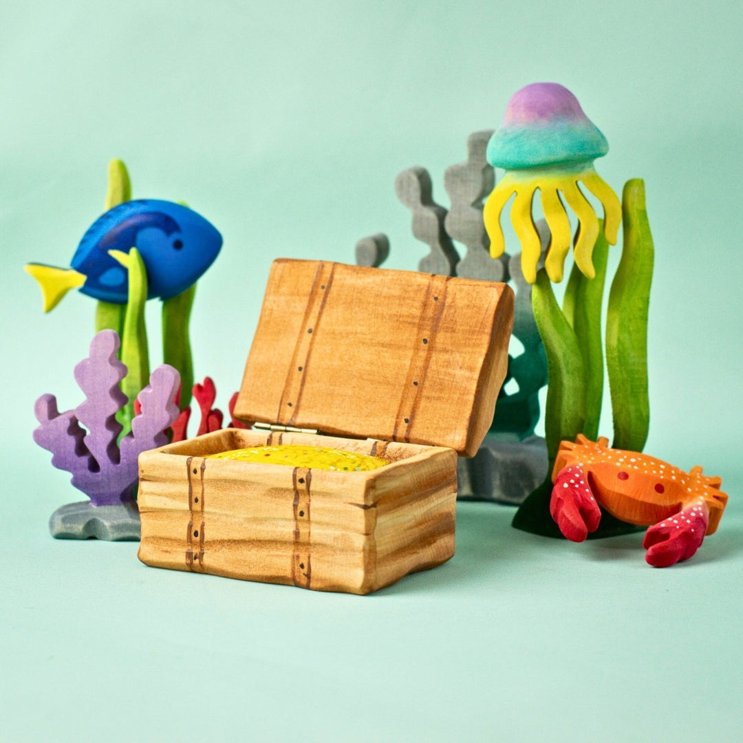BumbuToys Wooden Figure - Treasure Chest for Small World Play from Australia