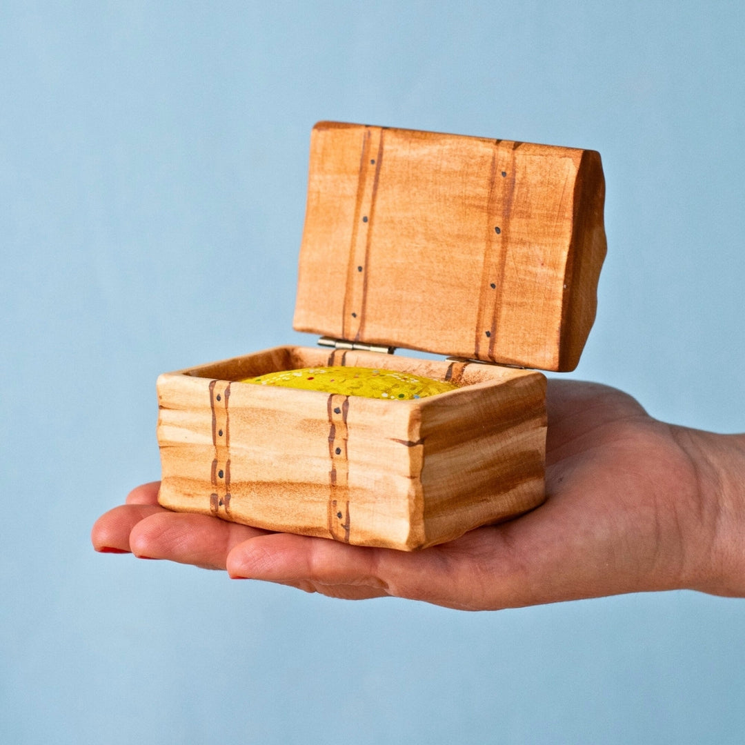 BumbuToys Wooden Figure - Treasure Chest for Small World Play from Australia