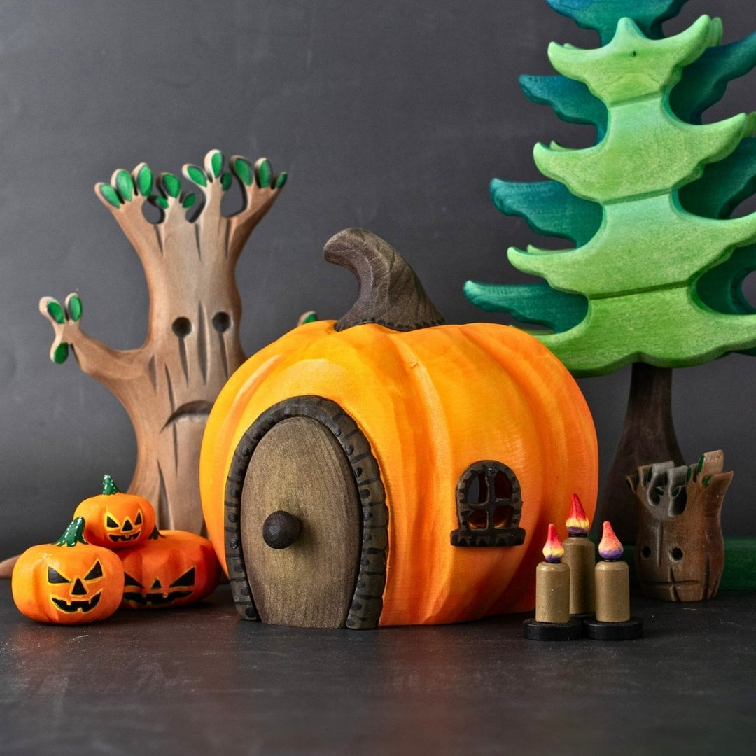 BumbuToys Wooden House - Pumpkin - Halloween for Small World Play from Australia