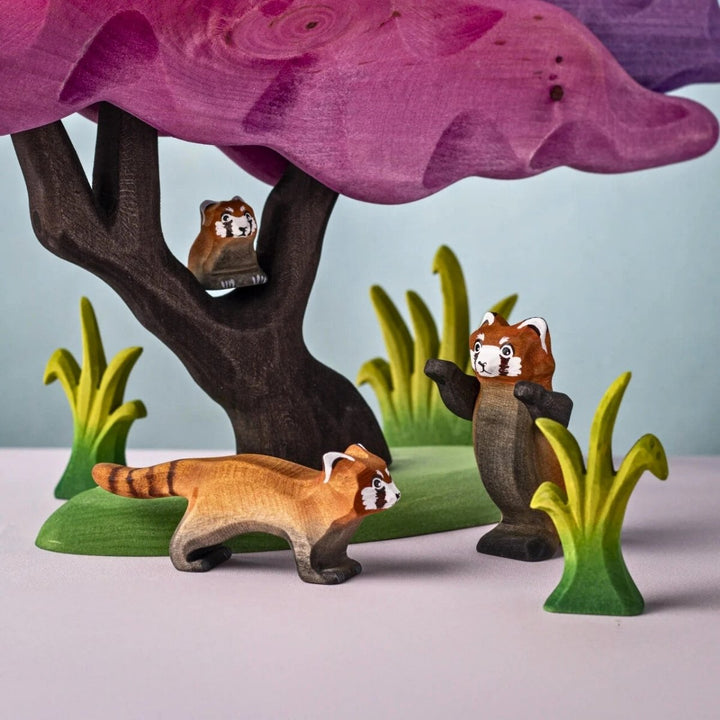 BumbuToys Wooden Animals - Red Panda Family