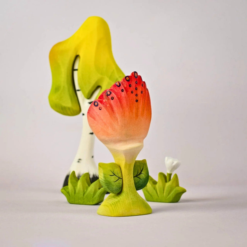 BumbuToys Wooden Plant Figure - Flower - Spring, Perla for Small World Play from Australia