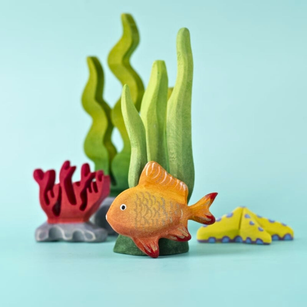 BumbuToys Wooden Sea Animal - Goldfish for Small World Play from Australia