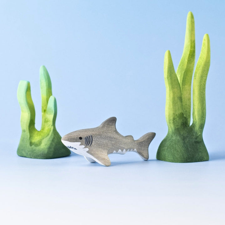 BumbuToys Wooden Sea Animal - Shark Baby for Small World Play from Australia