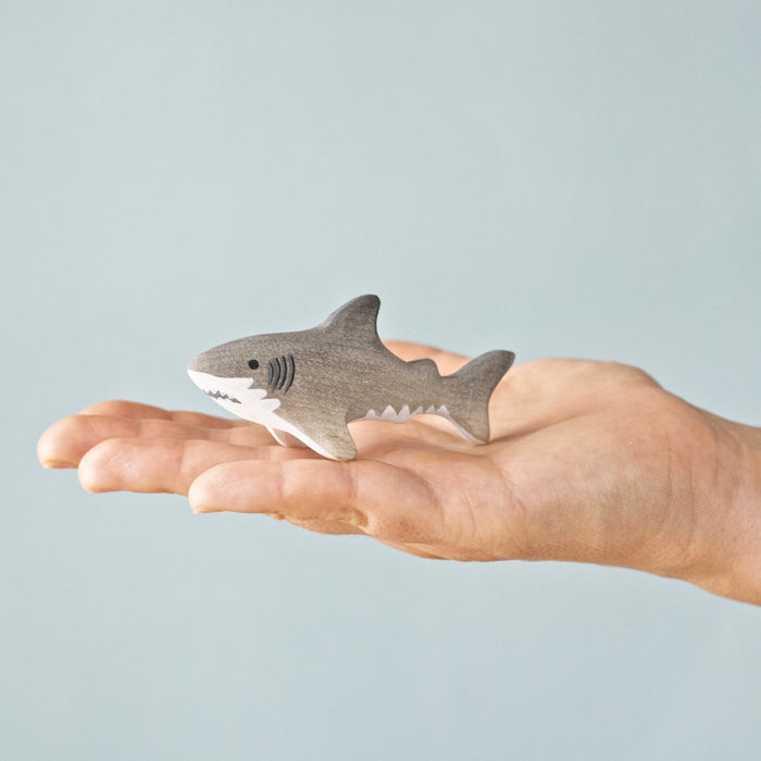 BumbuToys Wooden Sea Animal - Shark Baby for Small World Play from Australia