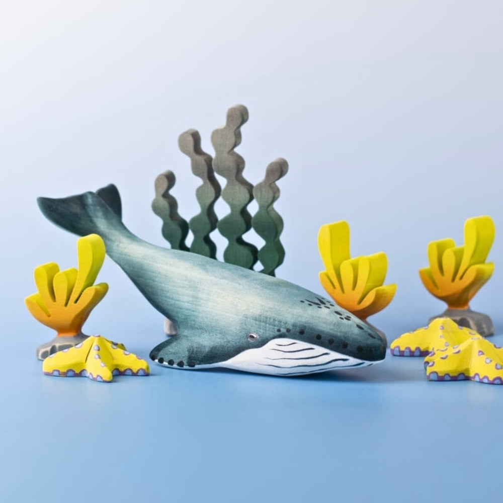 BumbuToys Wooden Sea Animals - Blue Whale for Small World Play from Australia