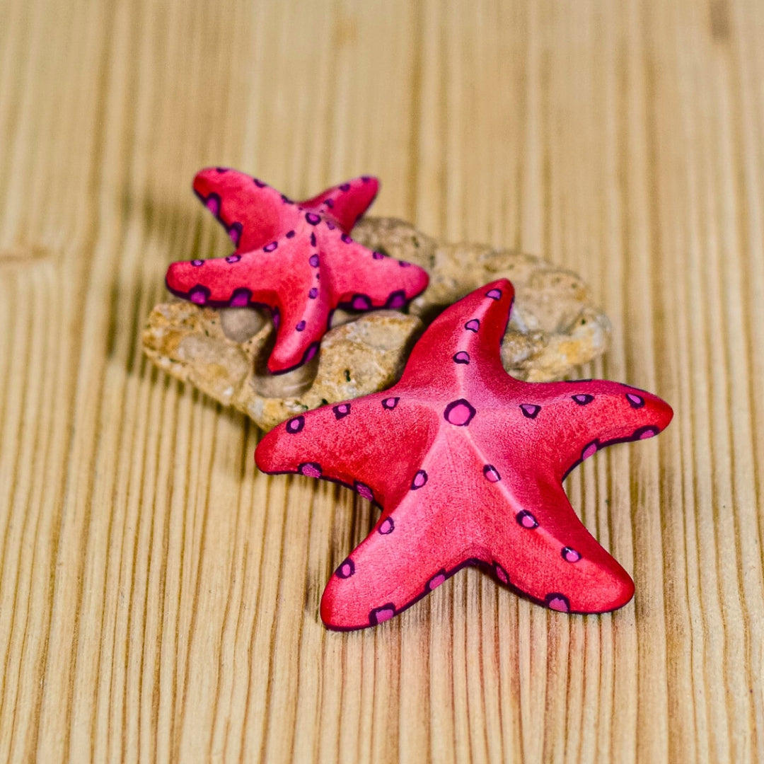 BumbuToys Handcrafted Wooden Starfish Set in Red from Australia