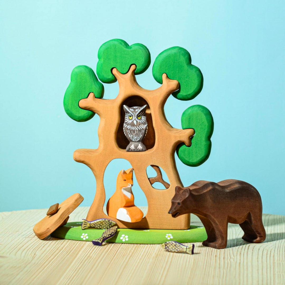 BumbuToys Handcrafted Wooden Tree The Ancient Oak from Australia in a small-world play setting