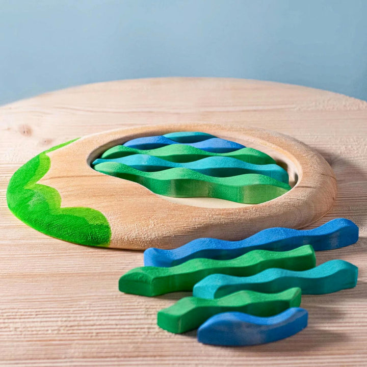 BumbuToys Handcrafted Lake Wooden Figure and Puzzle from Australia
