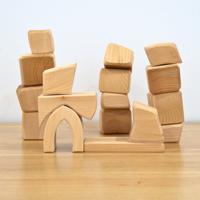 Gluckskafer Wooden Blocks Natural 6cm thick, 17 blocks Retired