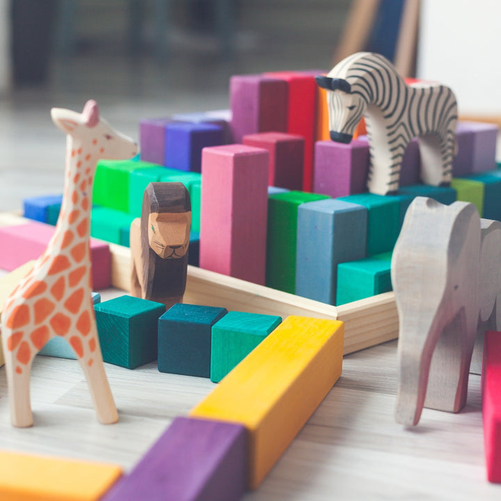 GR-42090 Grimm's Large Stepped Pyramid