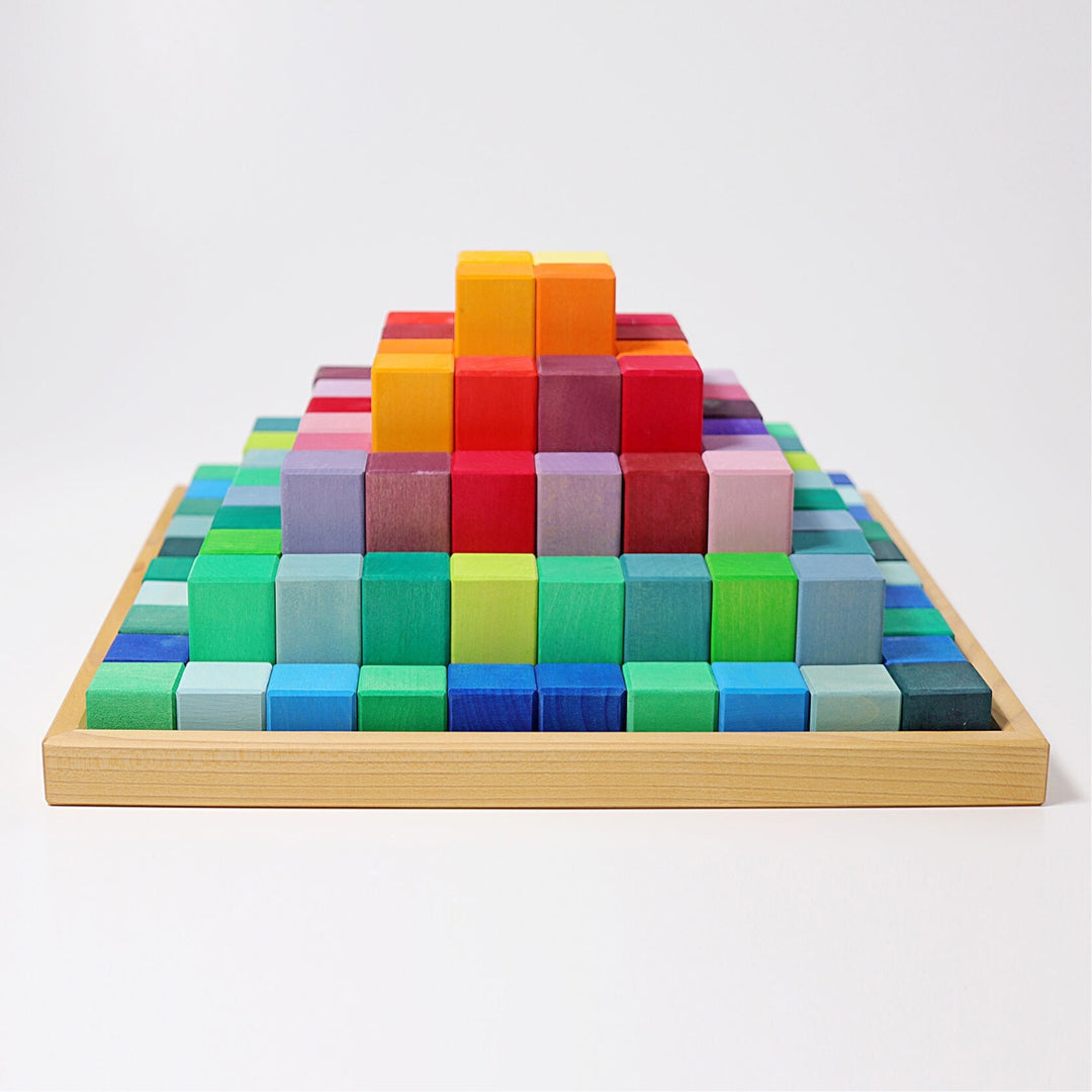 GR-42090 Grimm's Large Stepped Pyramid