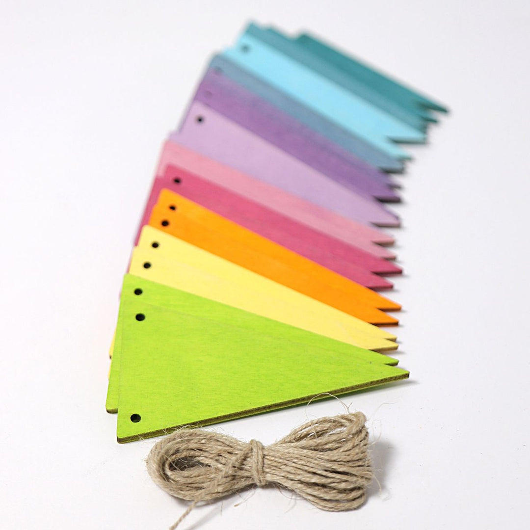 GR-70246 Grimm's Pennant Banner Pastel