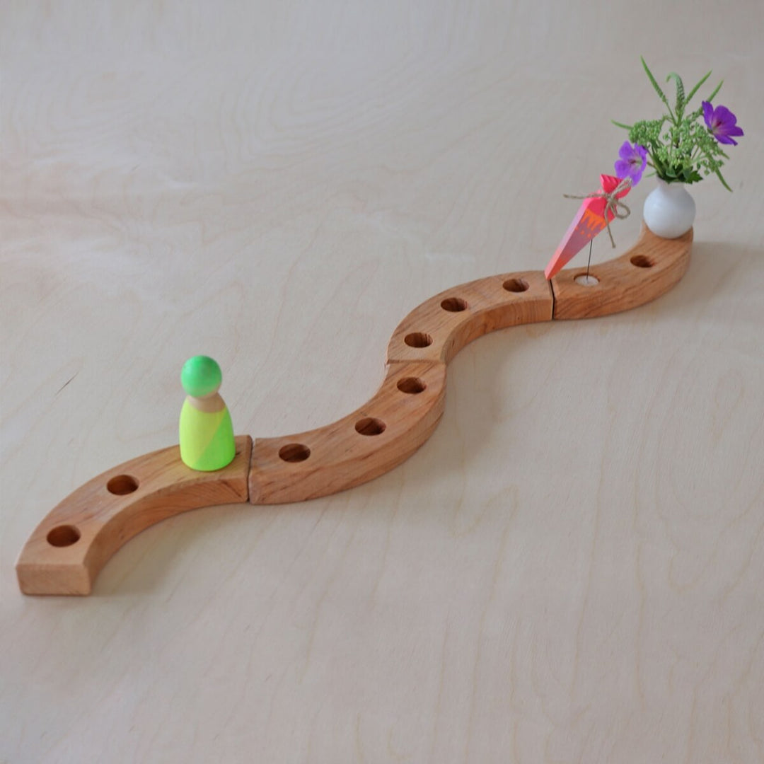 GR-03330 Grimm's School Cone Neon Pink Candle Holder Decoration