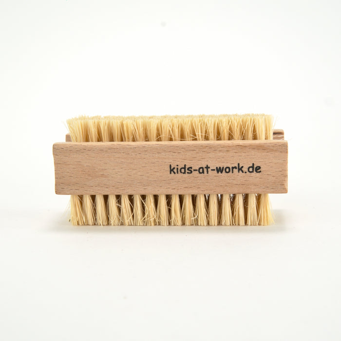 A600394 Kids at Work Wire Brush Racoon
