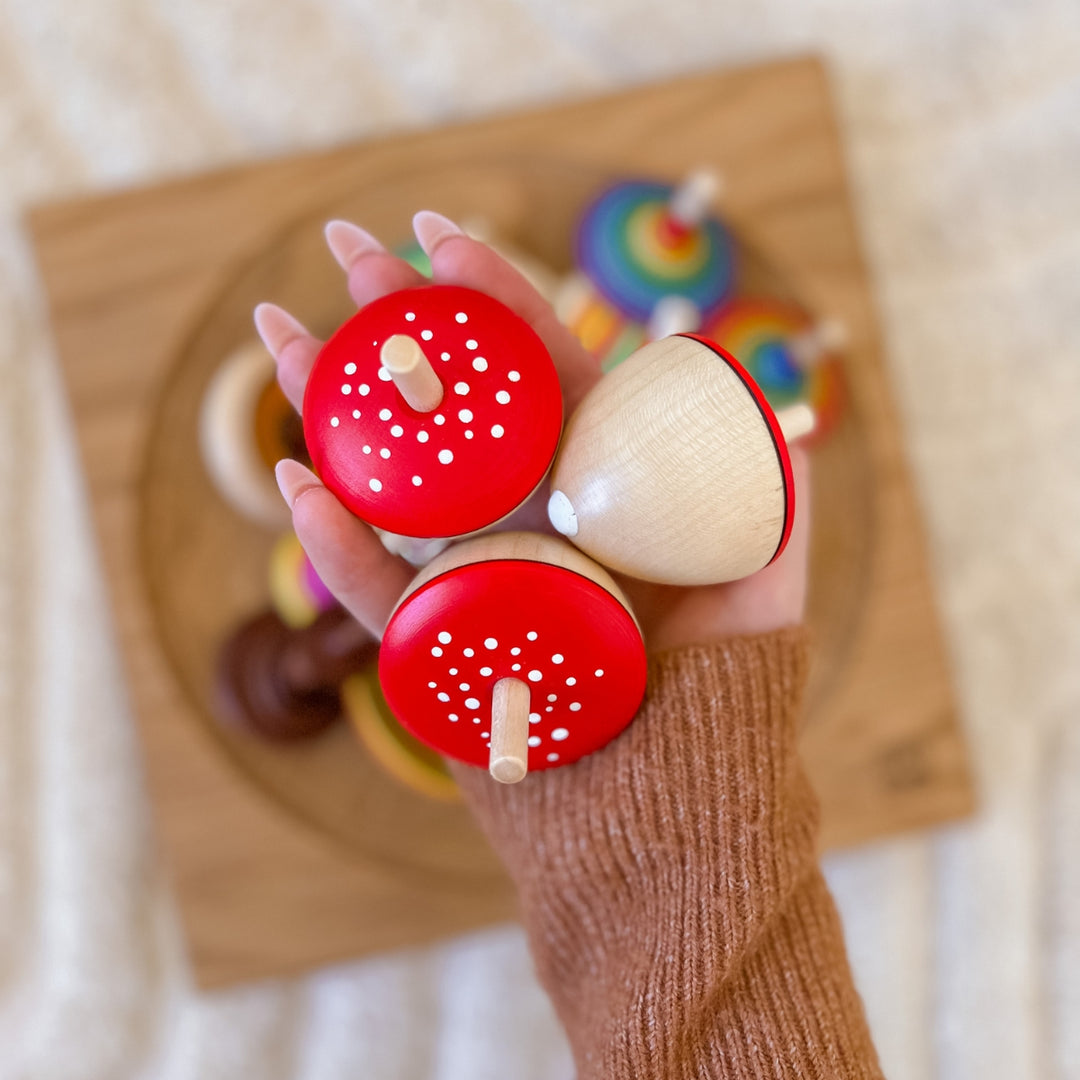 EA707 Mader Toadstool Egg Spinning Top