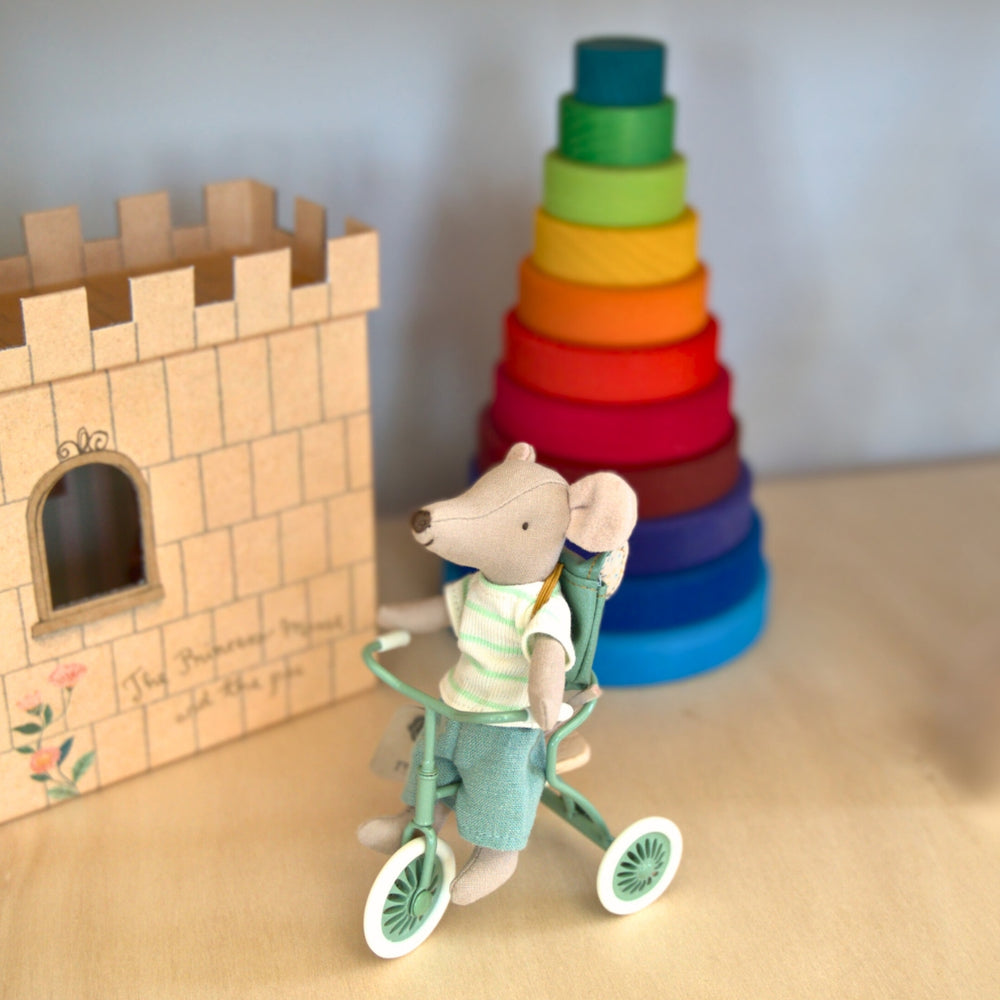 ML-5011410501 Maileg Abri à Tricycle for Mouse Green (2024) from Australia