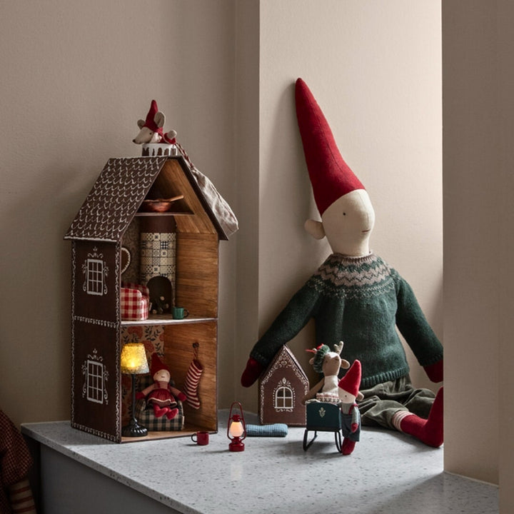 Mouse Gingerbread House (2024)