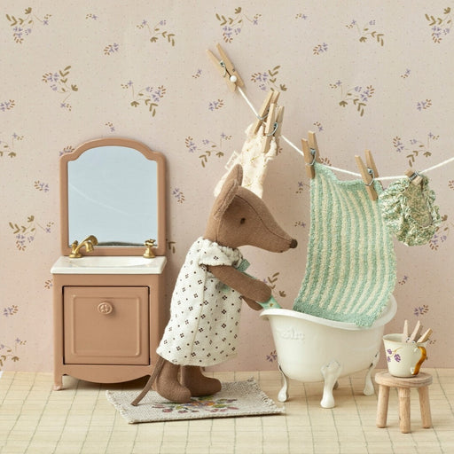 Maileg Mouse in Dollhouse Bathroom from Australia
