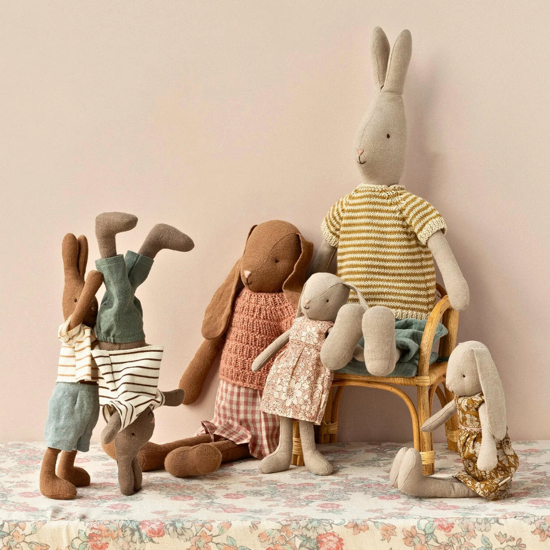 Maileg Bunny Size 3 Brown in Short and Skirt (2024)
