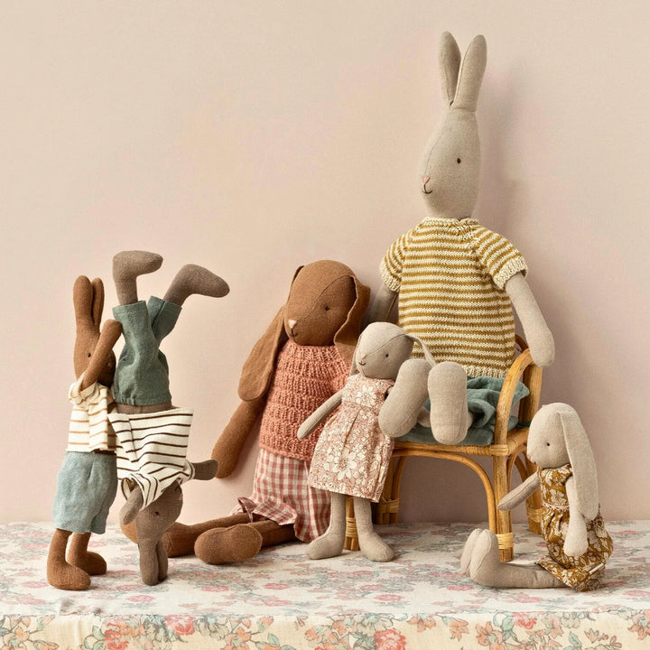 Maileg Bunny Size 3 Brown in Short and Skirt (2024)