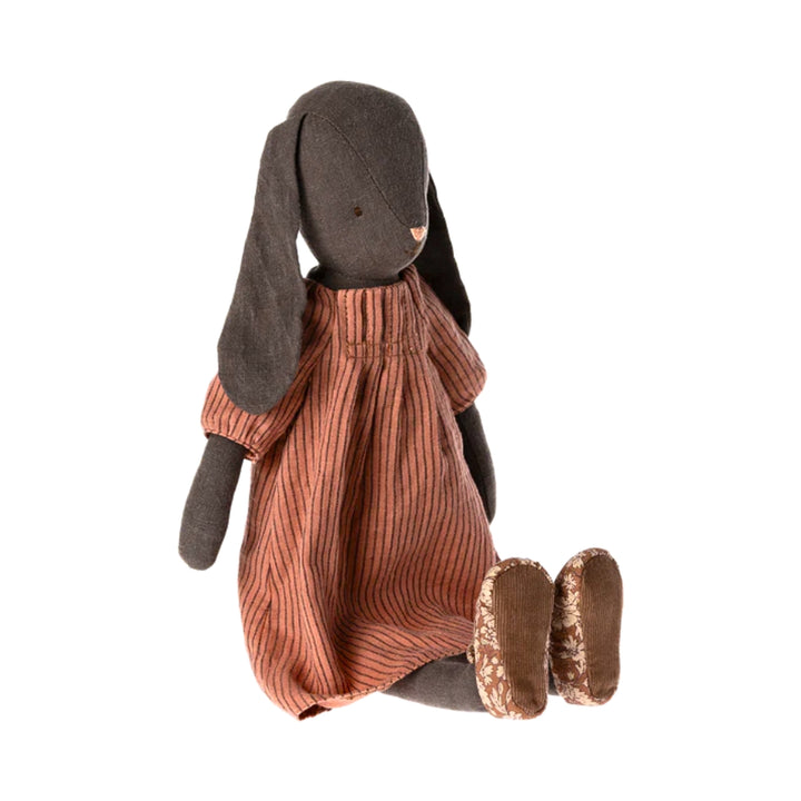 Maileg Bunny Size 3 - Earth in a Dress (2023)