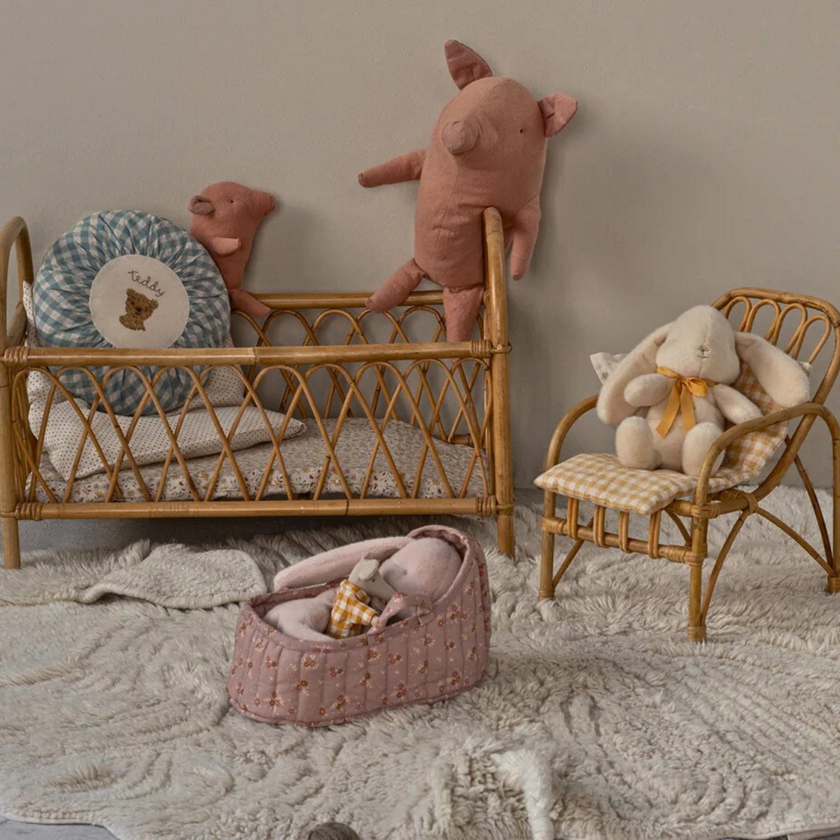 Maileg Carry Cot Large - Rose Pink - Australia