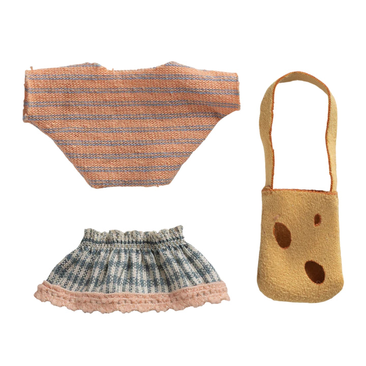Maileg Clothes & Cheese Bag Set - Little Sister Mouse (2026), Australia