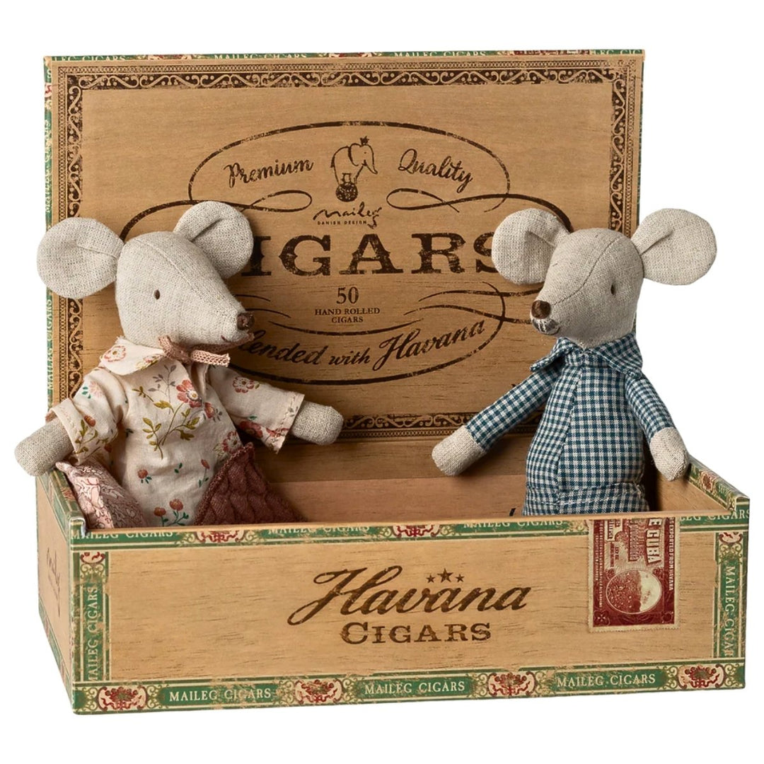 Maileg Mice Grandma & Grandpa in Cigar Box Set of 2 (2026)