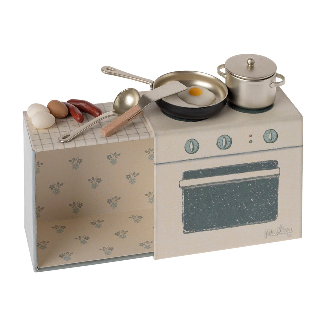 ML-5011411000 Maileg Mouse Cooking Set (2024)