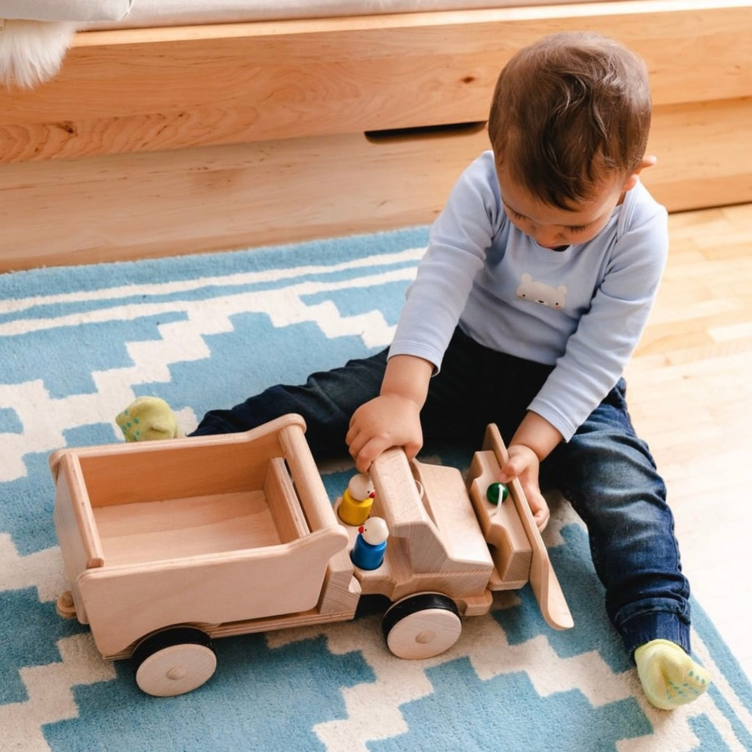 70401814 Nic Creamobil Long Wooden Truck with Tipper