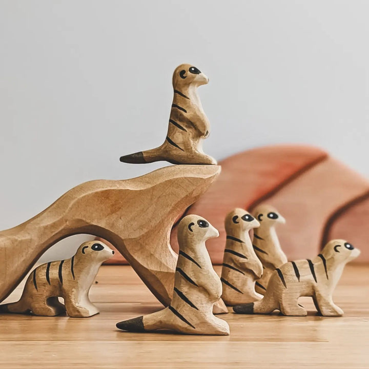 NH_LAP_60014 NOM Handcrafted - Meerkat Burrow