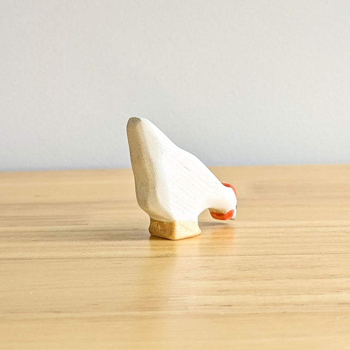 NH_FAP_50004 NOM Handcrafted - Chicken Pecking