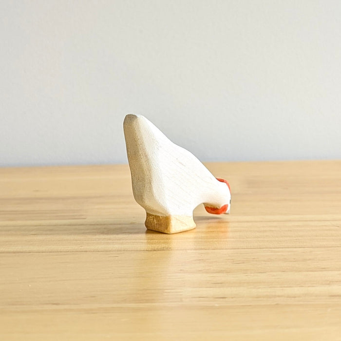 NH_FAP_50004 NOM Handcrafted - Chicken Pecking