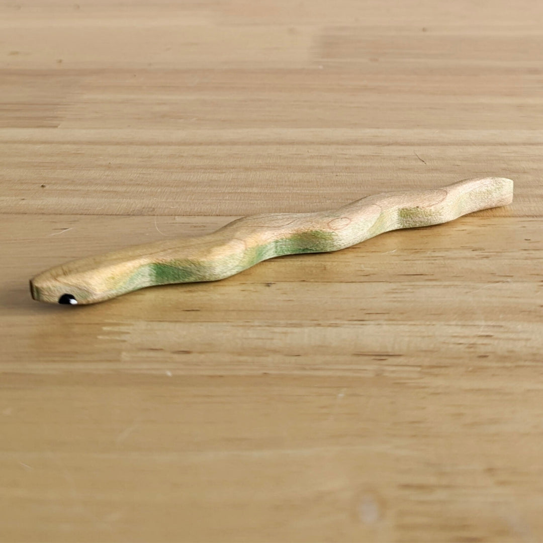 nom-handcrafted-green-tree-snake-NH_AAP_20022-1